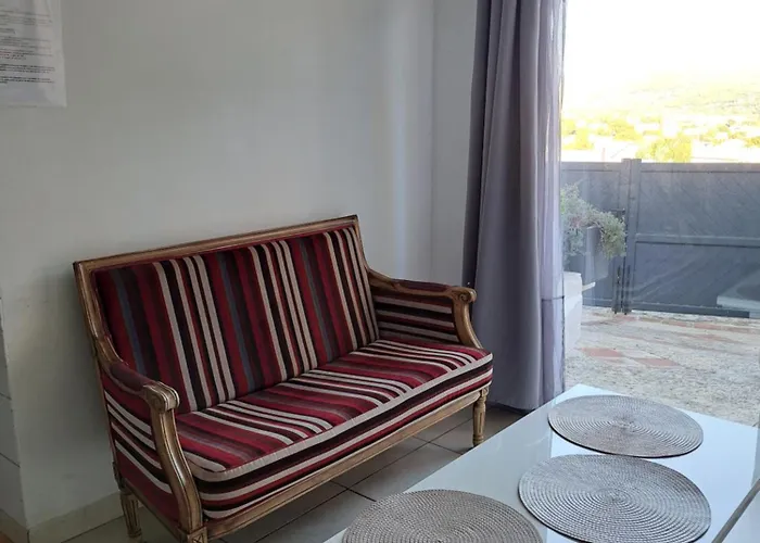 Studio Sur Les Hauteurs De La Ciotat Vue Mer